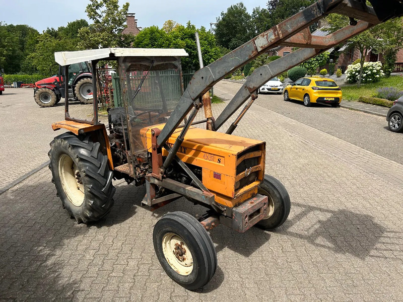 Renault 461S 461S - Traktor: slika 2 Renault 461S 461S - Traktor: slika 2