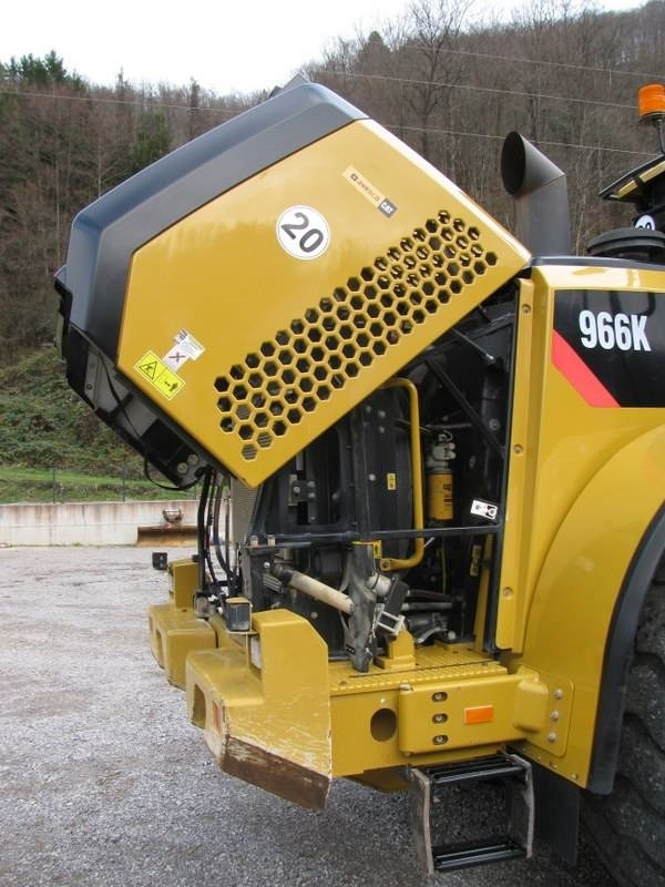 Kolesni nakladalec CAT 966K Top stanje: slika 11