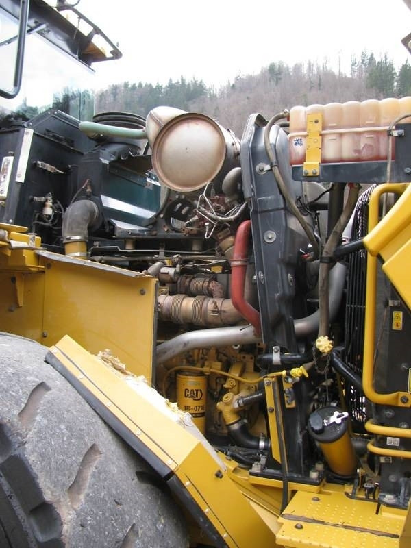 Kolesni nakladalec CAT 966K Top stanje: slika 13