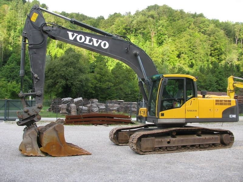 Volvo EC240C LN 3 žlici Odlično stanje - Bager goseničar: slika 1 Volvo EC240C LN 3 žlici Odlično stanje - Bager goseničar: slika 1