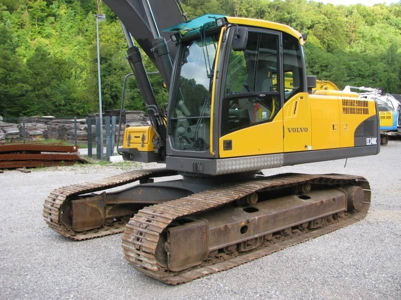 Volvo EC240C LN 3 žlici Odlično stanje - Bager goseničar: slika 2 Volvo EC240C LN 3 žlici Odlično stanje - Bager goseničar: slika 2