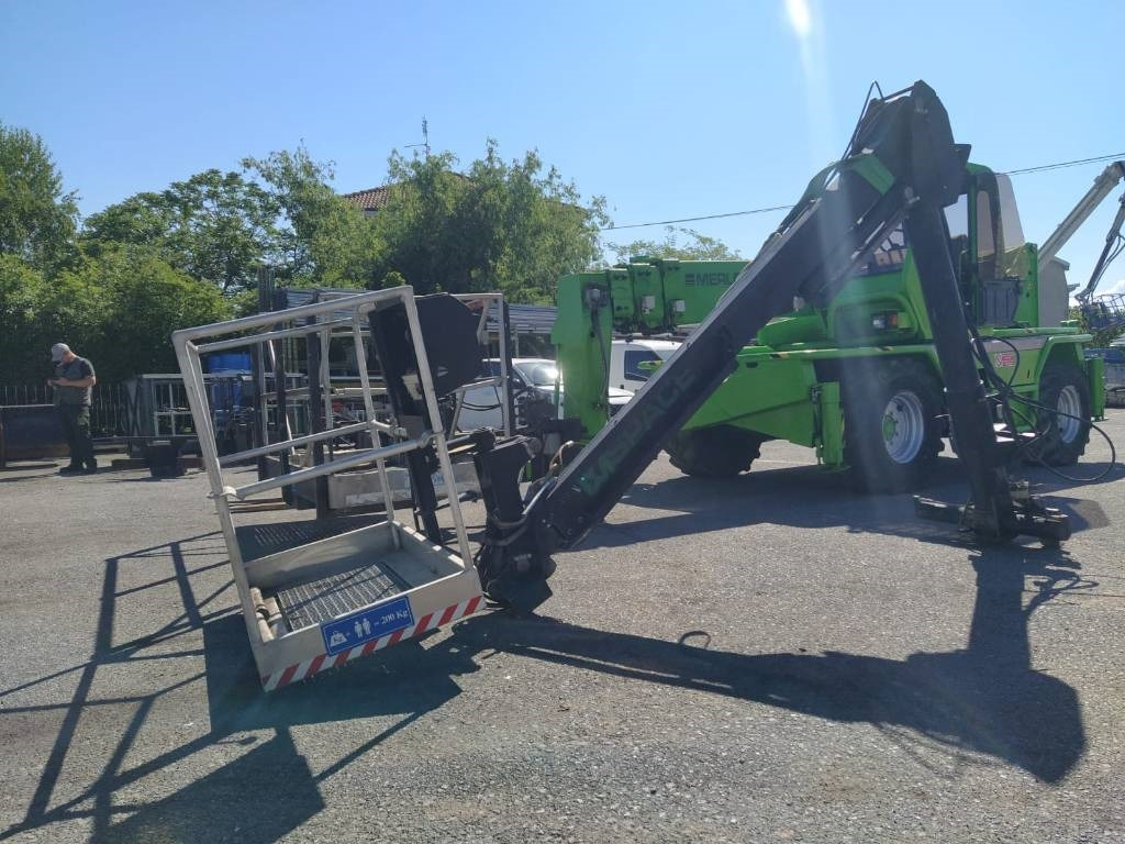 Merlo Roto 40.21 EV S - Teleskopski viličar: slika 2 Merlo Roto 40.21 EV S - Teleskopski viličar: slika 2