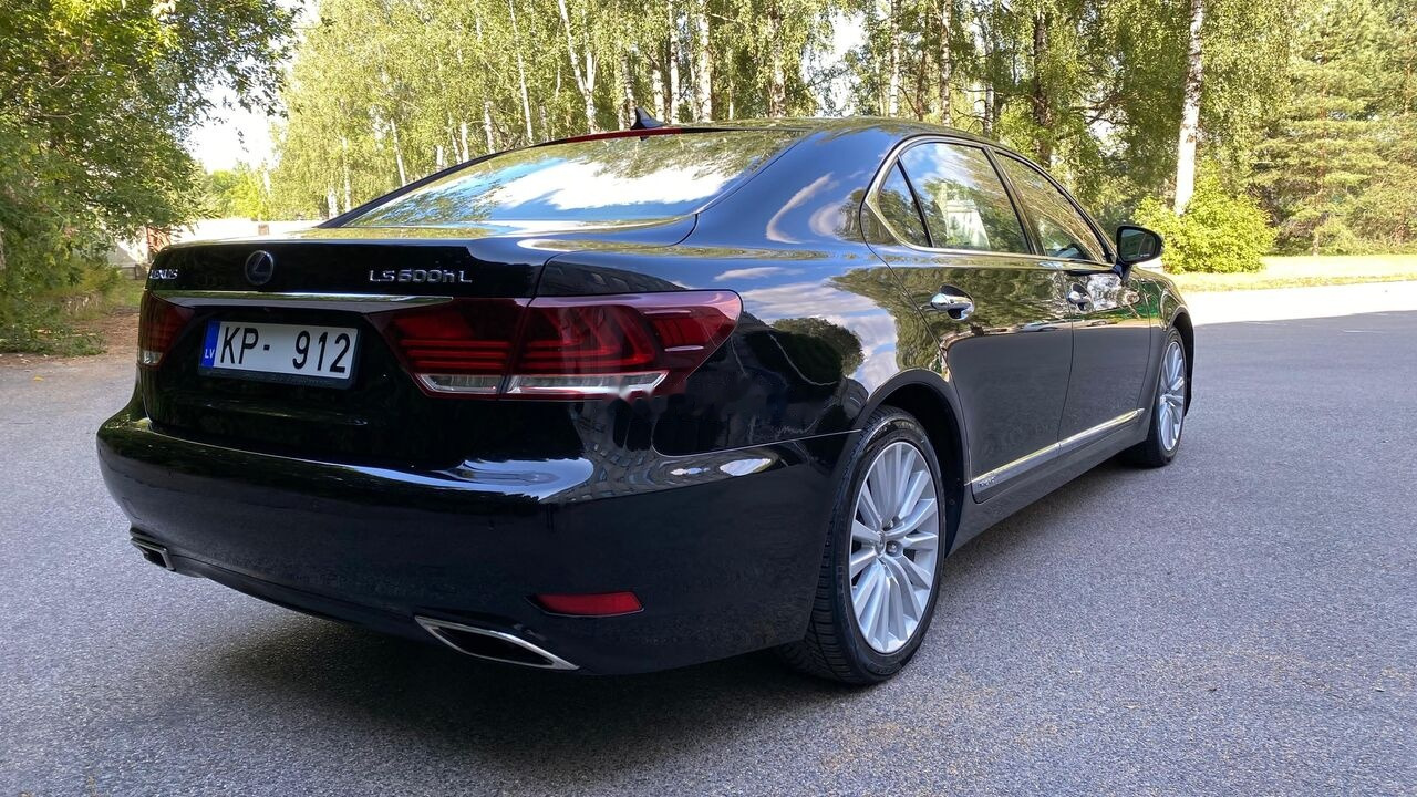 Lexus LS600hL President - Limuzina: slika 4 Lexus LS600hL President - Limuzina: slika 4