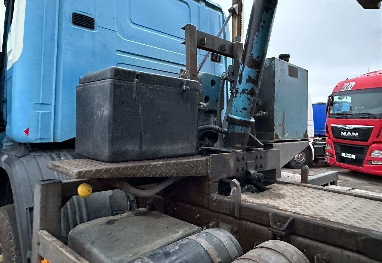 Tovornjak prekucnik Scania 124C 6x6 steel: slika 9