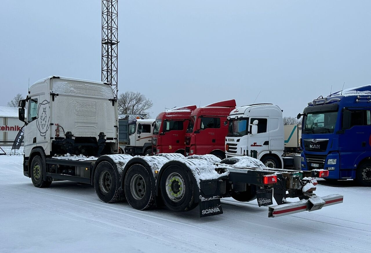 Scania R520 8x4 ADR - Tovornjak-šasija: slika 3 Scania R520 8x4 ADR - Tovornjak-šasija: slika 3