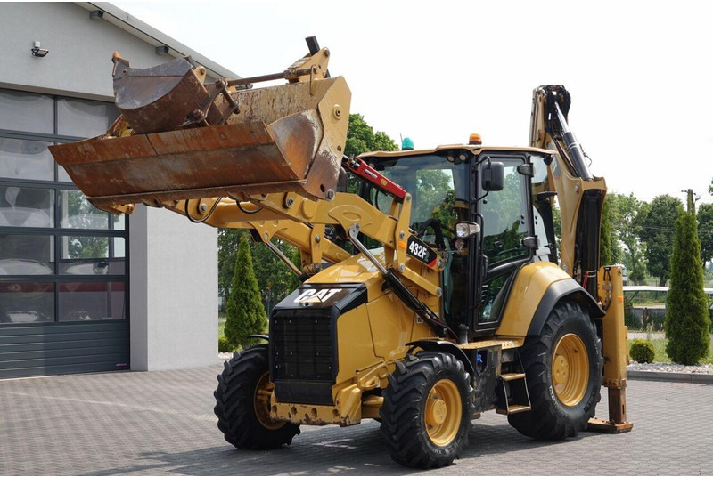 Caterpillar 432 F2 / KOPARKO-ŁADOWARKA / 2019 ROK / KOMPLET ŁYŻEK - Bager nakladalec: slika 3 Caterpillar 432 F2 / KOPARKO-ŁADOWARKA / 2019 ROK / KOMPLET ŁYŻEK - Bager nakladalec: slika 3
