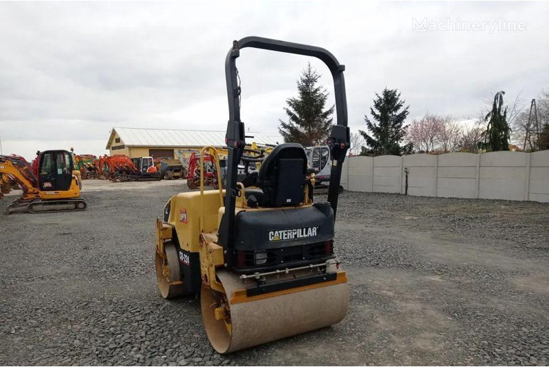 Caterpillar CB -224 Úthenger - Valjar: slika 4 Caterpillar CB -224 Úthenger - Valjar: slika 4