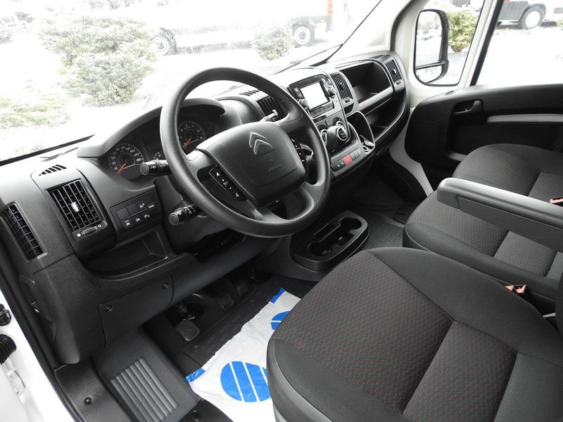 Citroën JUMPER KONTENER WINDA 8 PALET TEMPOMAT NAWIGACJA KLIMATYZACJA 1 - Dostavno vozilo z zabojnikom: slika 2 Citroën JUMPER KONTENER WINDA 8 PALET TEMPOMAT NAWIGACJA KLIMATYZACJA 1 - Dostavno vozilo z zabojnikom: slika 2