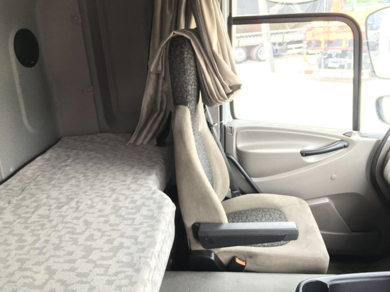 DAF CF 65.220 - Tovornjak-šasija: slika 4 DAF CF 65.220 - Tovornjak-šasija: slika 4