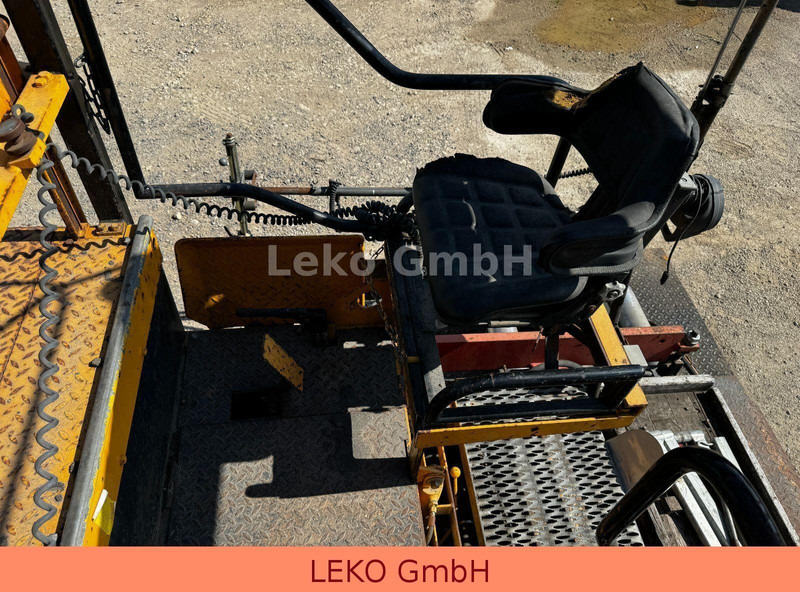 Asfaltni finišer Dynapac 11011 AR: slika 15 Asfaltni finišer Dynapac 11011 AR: slika 15