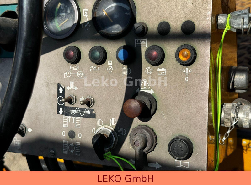 Asfaltni finišer Dynapac 11011 AR: slika 12 Asfaltni finišer Dynapac 11011 AR: slika 12