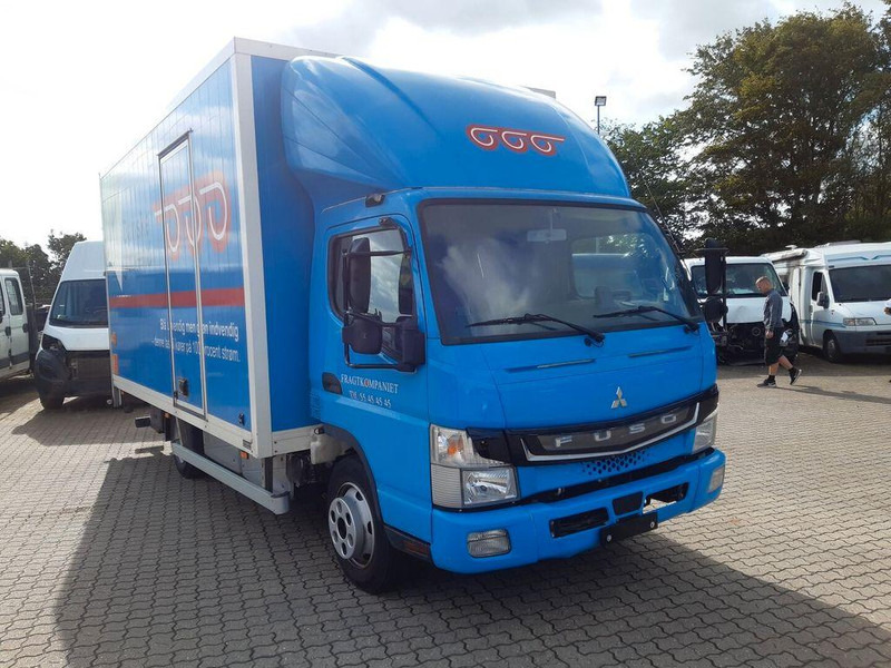 FUSO E CANTER 7C18 E 4X2 - Tovornjak zabojnik: slika 1 FUSO E CANTER 7C18 E 4X2 - Tovornjak zabojnik: slika 1