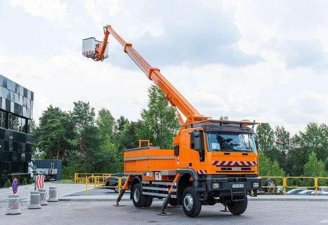 Iveco CURSOR 240 4x4 RUTHMANN T225 22,5 Meters Lift - Dvižna ploščad montirana na tovornjak: slika 3 Iveco CURSOR 240 4x4 RUTHMANN T225 22,5 Meters Lift - Dvižna ploščad montirana na tovornjak: slika 3