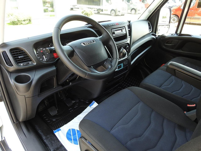 Iveco DAILY 50C15 CHŁODNIA KONTENER -5*C ZASILANIE 230V KLIMATYZACJA B - Hladilno vozilo: slika 2 Iveco DAILY 50C15 CHŁODNIA KONTENER -5*C ZASILANIE 230V KLIMATYZACJA B - Hladilno vozilo: slika 2