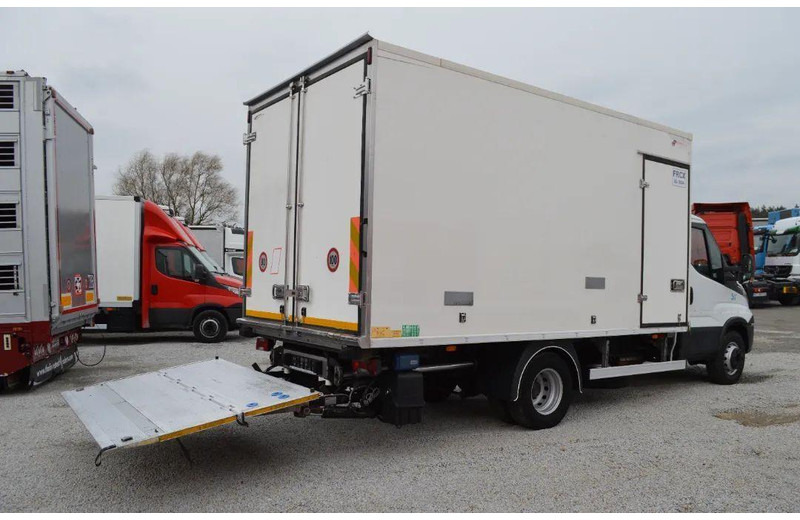 Iveco DAILY 60C15 60-150 TWO-CHAMBER REFRIGERATOR CONTAINER ISOTHERM F - Tovornjak hladilnik: slika 5 Iveco DAILY 60C15 60-150 TWO-CHAMBER REFRIGERATOR CONTAINER ISOTHERM F - Tovornjak hladilnik: slika 5