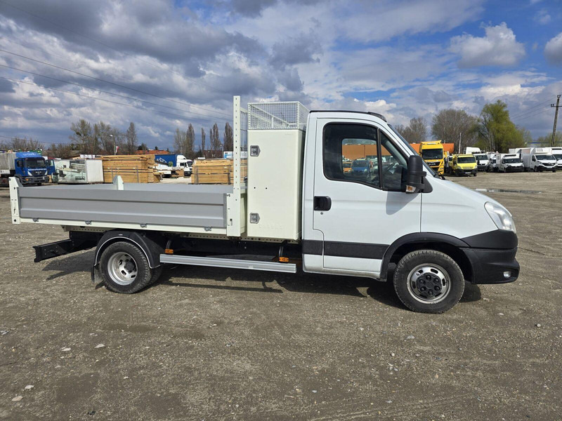 Iveco Daily 35 C 13 - Tipper + tool box - Dostavno vozilo prekucnik: slika 4 Iveco Daily 35 C 13 - Tipper + tool box - Dostavno vozilo prekucnik: slika 4