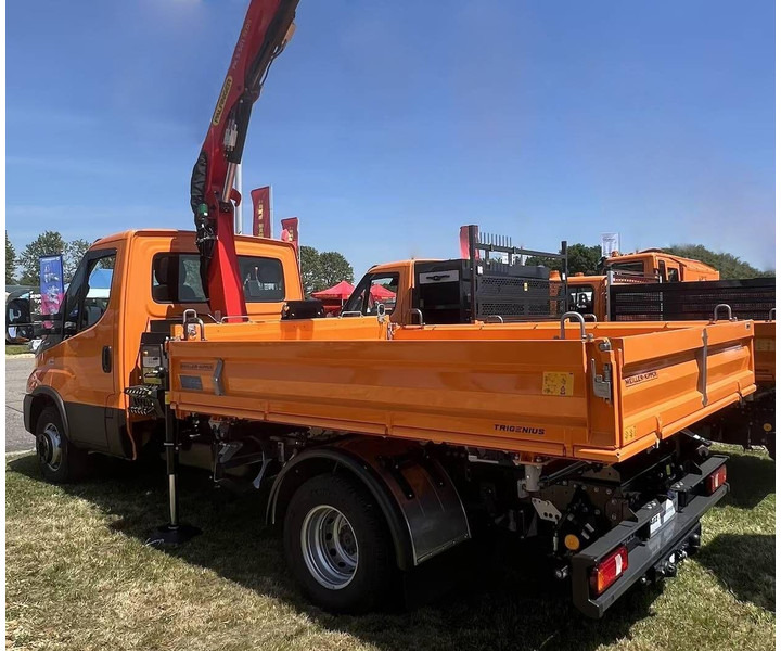 Iveco Daily 70C18H - Flatbed+crane - Tovornjak s kesonom, Tovornjak z dvigalom: slika 2 Iveco Daily 70C18H - Flatbed+crane - Tovornjak s kesonom, Tovornjak z dvigalom: slika 2