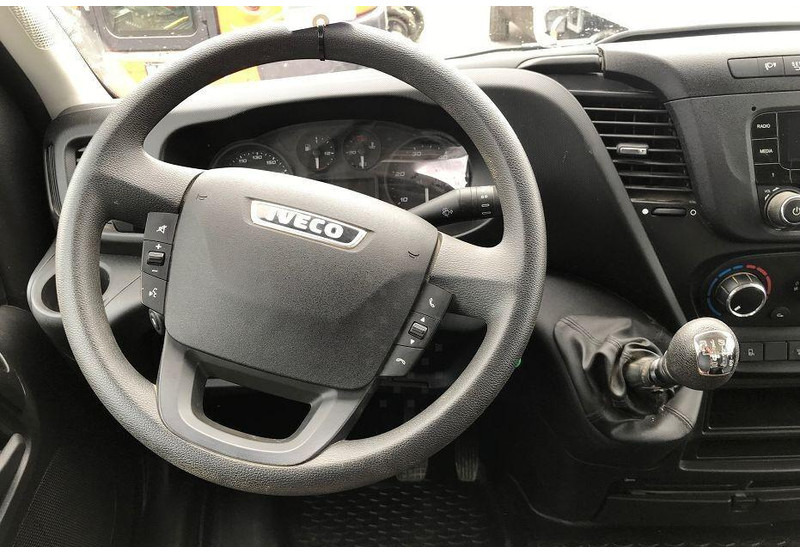 Iveco Daily CCB 35S14 D - Doka flatbed 4x4 - Dostavno vozilo s kesonom, Dostavno vozilo z dvojno kabino: slika 4 Iveco Daily CCB 35S14 D - Doka flatbed 4x4 - Dostavno vozilo s kesonom, Dostavno vozilo z dvojno kabino: slika 4