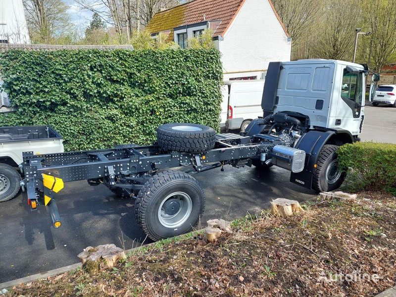 Iveco ML 150E24WS 4x4 - Tovornjak-šasija: slika 3 Iveco ML 150E24WS 4x4 - Tovornjak-šasija: slika 3