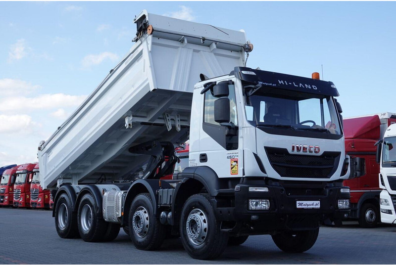 Iveco TRAKKER / 8x4 / WYWROTKA / HYDROBURTA / BORDMATIC / EURO 6 / ME - Tovornjak prekucnik: slika 5 Iveco TRAKKER / 8x4 / WYWROTKA / HYDROBURTA / BORDMATIC / EURO 6 / ME - Tovornjak prekucnik: slika 5