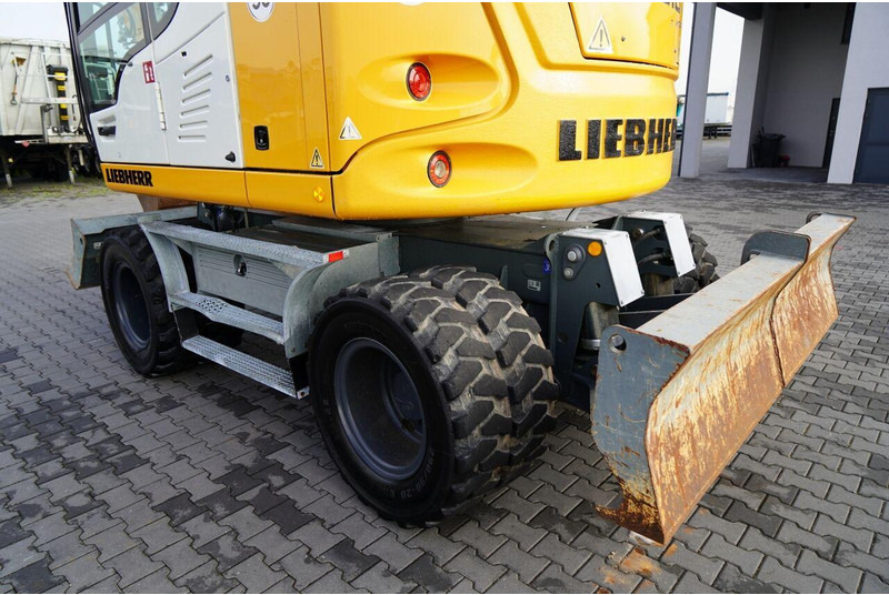 Bager na kolesih Liebherr 910 COMPACT LITRONIC  / KOPARKA KOŁOWA / KLIMATYZACJA / KAMERA: slika 20