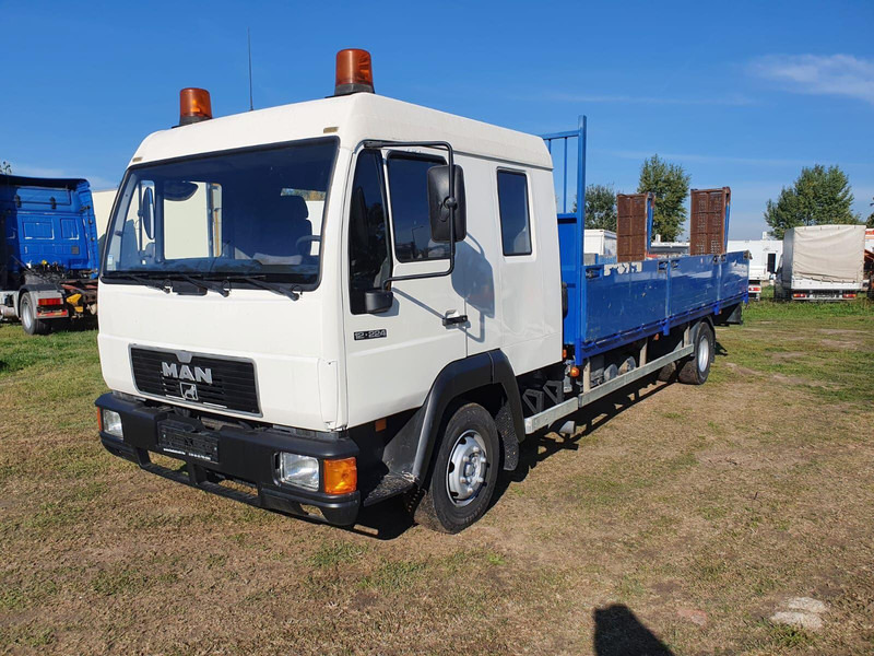 MAN 12.224 - Doka trailer - Tovornjak s kesonom: slika 2 MAN 12.224 - Doka trailer - Tovornjak s kesonom: slika 2