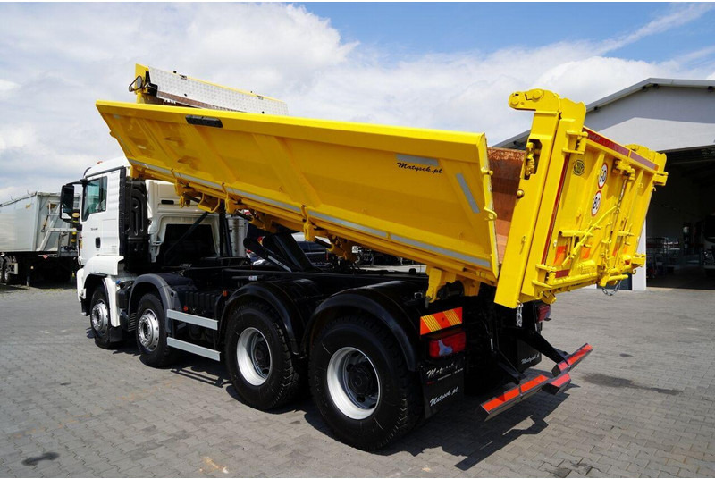 MAN TGS 41.460 / 8x8 / WYWROTKA / 2 STRONNA / BORDMATIC / HYDROBURTA - Tovornjak prekucnik: slika 4 MAN TGS 41.460 / 8x8 / WYWROTKA / 2 STRONNA / BORDMATIC / HYDROBURTA - Tovornjak prekucnik: slika 4