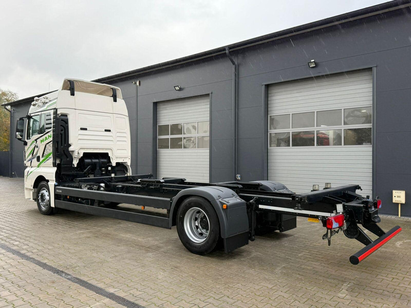 MAN TGX 18.470 // Przebieg 252 tyś. km !!! // Ciężarówka jak nowa // - Tovornjak-šasija: slika 3 MAN TGX 18.470 // Przebieg 252 tyś. km !!! // Ciężarówka jak nowa // - Tovornjak-šasija: slika 3