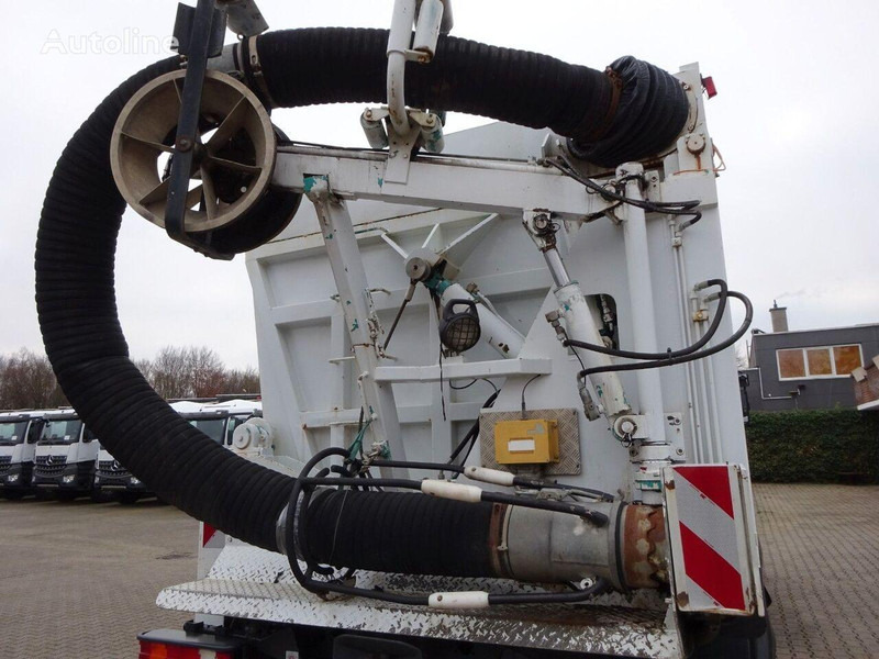Mercedes-Benz 2527 - Vacuum truck 6x4 lizing Mercedes-Benz 2527 - Vacuum truck 6x4: slika 8 Mercedes-Benz 2527 - Vacuum truck 6x4 lizing Mercedes-Benz 2527 - Vacuum truck 6x4: slika 8