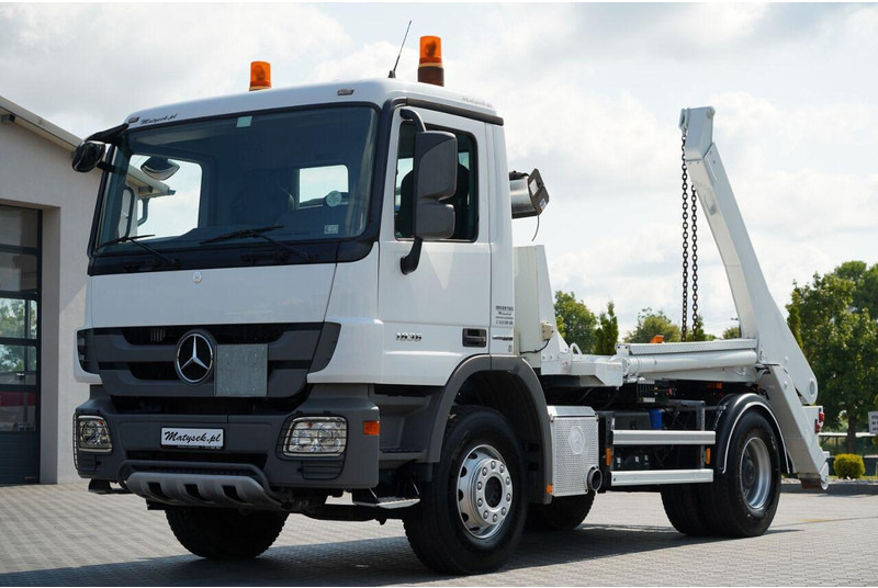 Mercedes-Benz ACTROS  1836 / 4X2 / BRAMOWIEC / PALFINGER M12T / EURO 6 / SPROW - Komunalni tovornjak: slika 1 Mercedes-Benz ACTROS  1836 / 4X2 / BRAMOWIEC / PALFINGER M12T / EURO 6 / SPROW - Komunalni tovornjak: slika 1