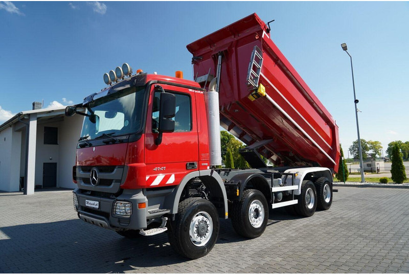 Mercedes-Benz ACTROS 4141 / 8X6 / WYWROTKA TYLNOZSYPOWA / MEILLER KIPPER 5.3M - Tovornjak prekucnik: slika 2 Mercedes-Benz ACTROS 4141 / 8X6 / WYWROTKA TYLNOZSYPOWA / MEILLER KIPPER 5.3M - Tovornjak prekucnik: slika 2