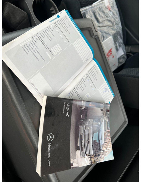 Tovornjak s kesonom, Tovornjak z dvigalom Mercedes-Benz ATEGO 1524, ABROLLKIPPER HIAB 1570MM: slika 11 Tovornjak s kesonom, Tovornjak z dvigalom Mercedes-Benz ATEGO 1524, ABROLLKIPPER HIAB 1570MM: slika 11