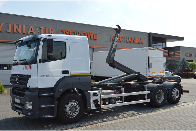 Mercedes-Benz AXOR 2543 HOOK JANCO HS20 14T KLIMA WEBASTO Bed Steering Axle Au - Kotalni prekucni tovornjak: slika 2 Mercedes-Benz AXOR 2543 HOOK JANCO HS20 14T KLIMA WEBASTO Bed Steering Axle Au - Kotalni prekucni tovornjak: slika 2