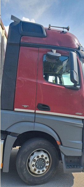 Mercedes-Benz Actros 1851 - Tovornjak za prevoz živine: slika 4 Mercedes-Benz Actros 1851 - Tovornjak za prevoz živine: slika 4