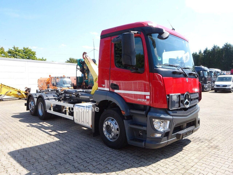 Mercedes-Benz Antos 2532 - Hook lift truck - Kotalni prekucni tovornjak: slika 4 Mercedes-Benz Antos 2532 - Hook lift truck - Kotalni prekucni tovornjak: slika 4