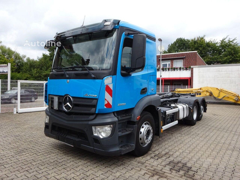 Mercedes-Benz Antos 2533 - Hook lift truck 6x2 - Kotalni prekucni tovornjak: slika 1 Mercedes-Benz Antos 2533 - Hook lift truck 6x2 - Kotalni prekucni tovornjak: slika 1