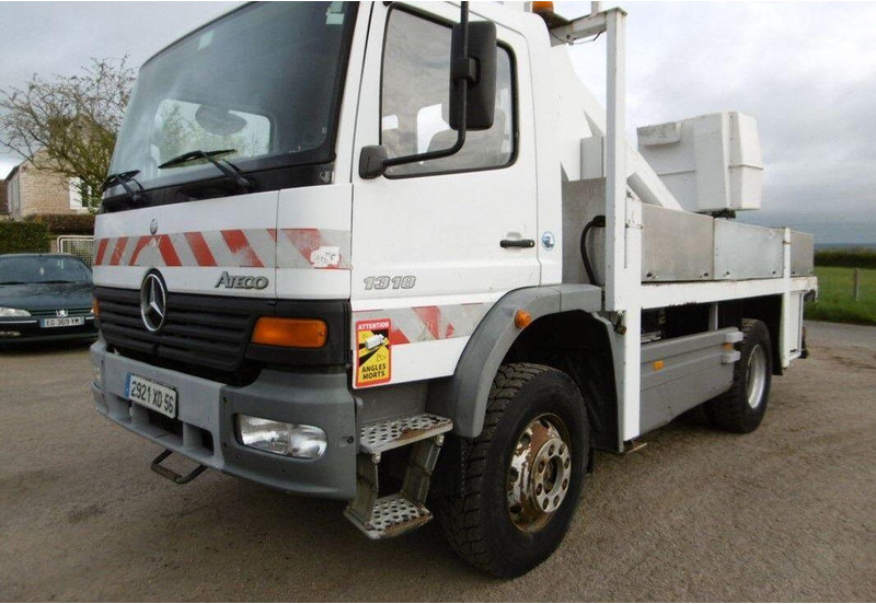 Mercedes-Benz Atego 1318 Nacelle - Lifting basket truck - Dvižna ploščad montirana na tovornjak: slika 1 Mercedes-Benz Atego 1318 Nacelle - Lifting basket truck - Dvižna ploščad montirana na tovornjak: slika 1