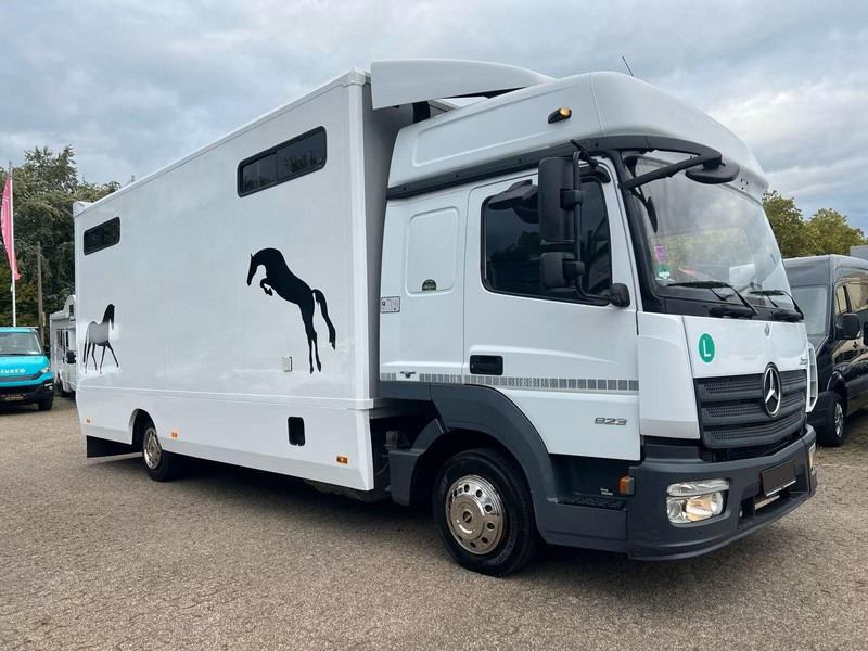 Mercedes-Benz Atego 823 - Horse transporter - Tovornjak za prevoz konj: slika 2 Mercedes-Benz Atego 823 - Horse transporter - Tovornjak za prevoz konj: slika 2