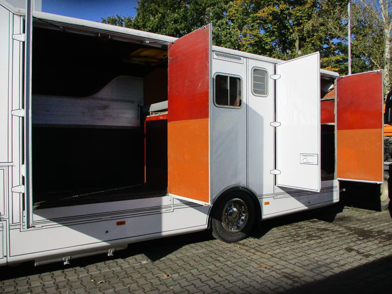 Mercedes-Benz Axor 1833 - Horse transporter - Tovornjak za prevoz konj: slika 5 Mercedes-Benz Axor 1833 - Horse transporter - Tovornjak za prevoz konj: slika 5