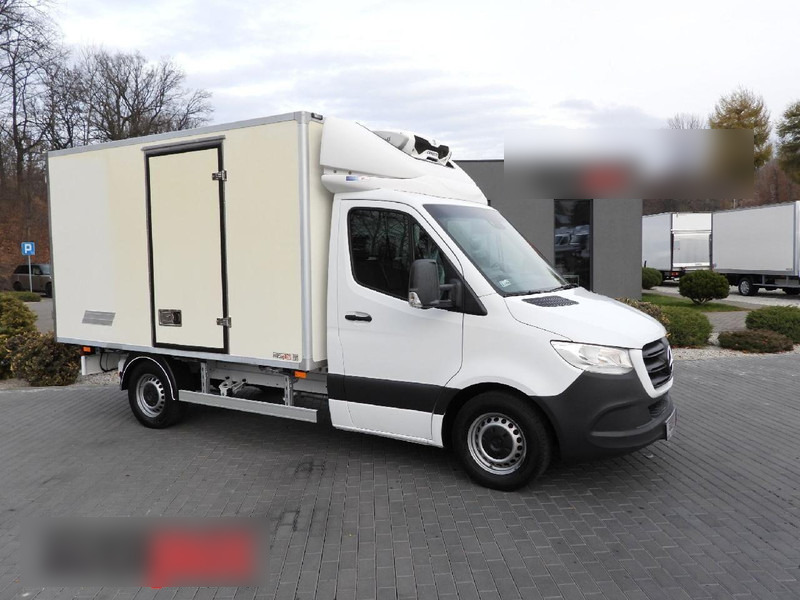 Mercedes-Benz SPRINTER 314 CHŁODNIA KONTENER -1*C TEMPOMAT NAWIGACJA KLIMATYZA - Hladilno vozilo: slika 1 Mercedes-Benz SPRINTER 314 CHŁODNIA KONTENER -1*C TEMPOMAT NAWIGACJA KLIMATYZA - Hladilno vozilo: slika 1