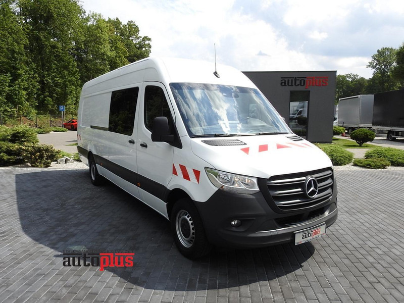Mercedes-Benz SPRINTER FURGON BRYGADÓWKA 5 MIEJSC TEMPOMAT NAWIGACJA KLIMATYZ - Minibus, Potniški kombi: slika 1 Mercedes-Benz SPRINTER FURGON BRYGADÓWKA 5 MIEJSC TEMPOMAT NAWIGACJA KLIMATYZ - Minibus, Potniški kombi: slika 1