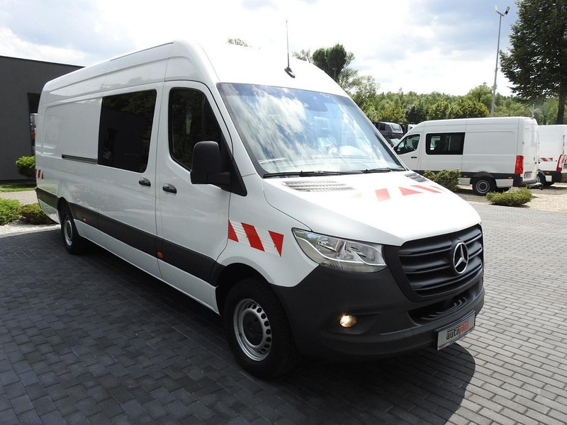 Mercedes-Benz SPRINTER FURGON BRYGADÓWKA 5 MIEJSC TEMPOMAT NAWIGACJA KLIMATYZ - Minibus, Potniški kombi: slika 4 Mercedes-Benz SPRINTER FURGON BRYGADÓWKA 5 MIEJSC TEMPOMAT NAWIGACJA KLIMATYZ - Minibus, Potniški kombi: slika 4