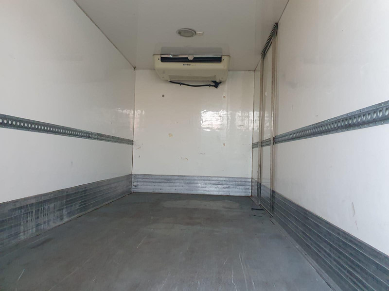 Hladilno vozilo Nissan Cabstar 3,0 TDi - Thermo King V400 Max frigo: slika 10 Hladilno vozilo Nissan Cabstar 3,0 TDi - Thermo King V400 Max frigo: slika 10