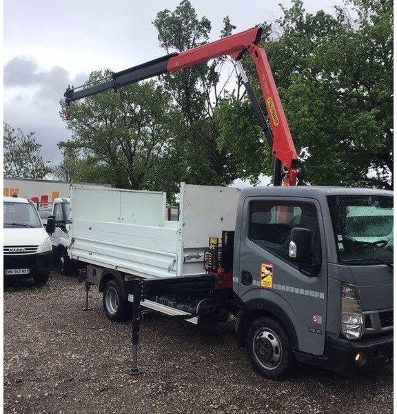 Nissan NT400 - Tipper+crane - Tovornjak prekucnik, Tovornjak z dvigalom: slika 2 Nissan NT400 - Tipper+crane - Tovornjak prekucnik, Tovornjak z dvigalom: slika 2