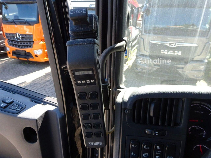 Scania R490 - Hook lift truck + crane 8x4 lizing Scania R490 - Hook lift truck + crane 8x4: slika 19 Scania R490 - Hook lift truck + crane 8x4 lizing Scania R490 - Hook lift truck + crane 8x4: slika 19