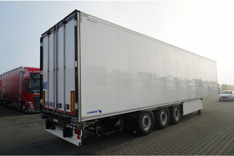 Schmitz Cargobull CHŁODNIA / THERMO KING SLX 300 / HAKÓWKA / OŚ PODNOSZONA / KOSZ - Polprikolica hladilnik: slika 5 Schmitz Cargobull CHŁODNIA / THERMO KING SLX 300 / HAKÓWKA / OŚ PODNOSZONA / KOSZ - Polprikolica hladilnik: slika 5