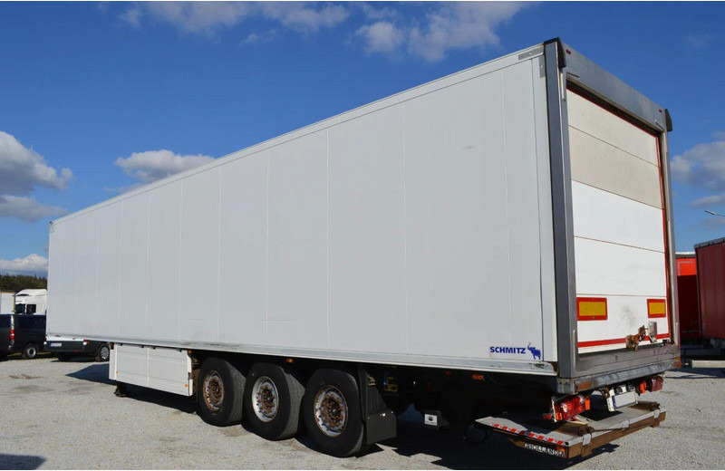Schmitz Cargobull SKO 24REFRIGERATOR + LIFT ROLLER SHUTTER CARRIER VECTOR 1850Mtº - Polprikolica hladilnik: slika 5 Schmitz Cargobull SKO 24REFRIGERATOR + LIFT ROLLER SHUTTER CARRIER VECTOR 1850Mtº - Polprikolica hladilnik: slika 5