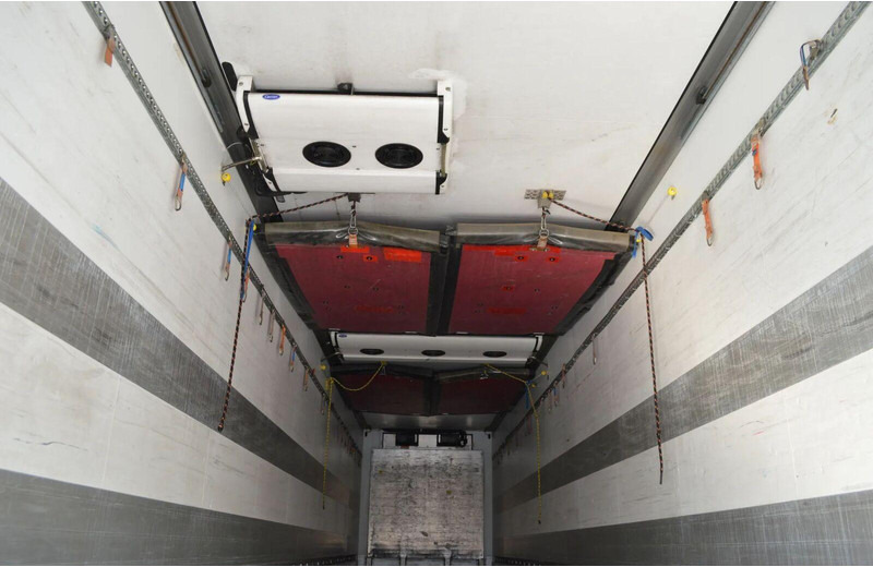 Schmitz Cargobull SKO 24REFRIGERATOR + LIFT ROLLER SHUTTER CARRIER VECTOR 1850Mtº - Polprikolica hladilnik: slika 4 Schmitz Cargobull SKO 24REFRIGERATOR + LIFT ROLLER SHUTTER CARRIER VECTOR 1850Mtº - Polprikolica hladilnik: slika 4