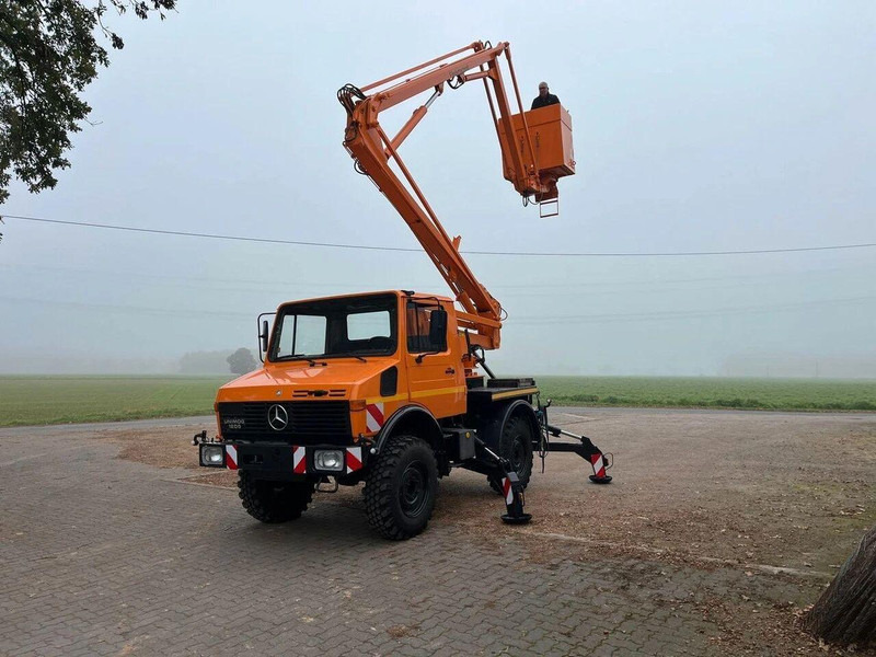 Mercedes-Benz Unimog 1200 4x4 - Lifting basket - Tovornjak, Tovornjak z dvigalom: slika 3 Mercedes-Benz Unimog 1200 4x4 - Lifting basket - Tovornjak, Tovornjak z dvigalom: slika 3