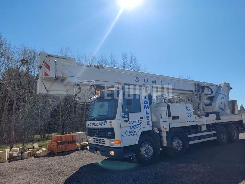 Volvo FL12 - Mounted boom lift truck - Tovornjak, Tovornjak z dvigalom: slika 1 Volvo FL12 - Mounted boom lift truck - Tovornjak, Tovornjak z dvigalom: slika 1